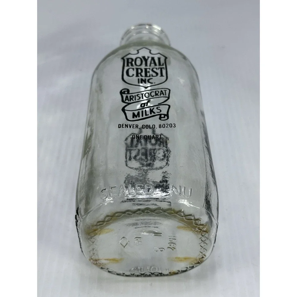 Vintage 4 Glass Milk Bottles 6 Slot Metal Carrier Crate Wire Basket Bottle 1 Lid